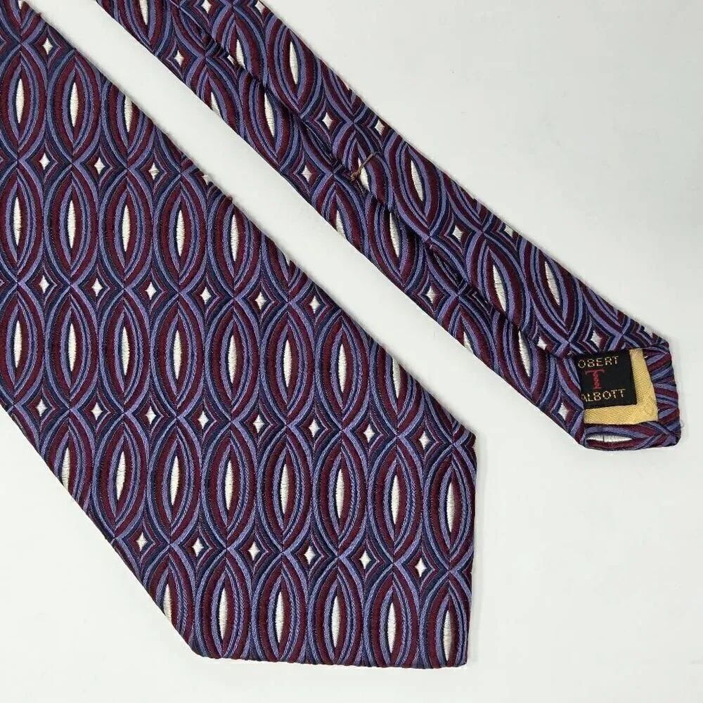 ROBERT TALBOTT BEST OF CLASS SILK TIE RED BLUE TEXTURED WOVEN STRIPE 4" X 57"